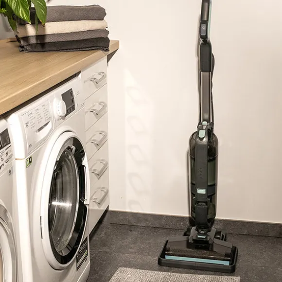 Aspirateur balai laveur filaire DOH143 Livoo