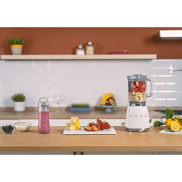 Blender 1,5 L 800 W BLF03WHEU blanc Smeg