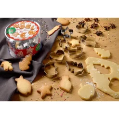 Boîte 18 découpoirs inox Noël Patisse