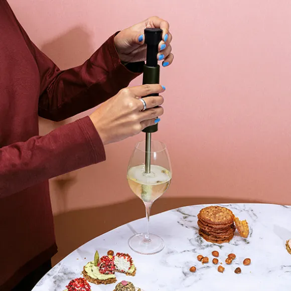 Coffret aérateur de vin et conservation sous vide Airtender