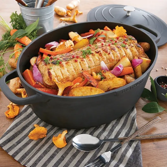 Grande cocotte légère ovale en fonte d'aluminium 32 cm 6,5 L coloris noir Mathon