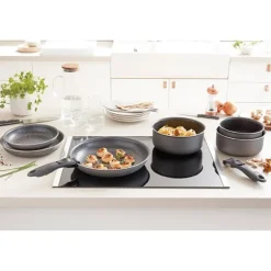 Lot 3 casseroles et 3 poêles anti-adhésives Effet Pierre et 2 manches amovibles Mathon