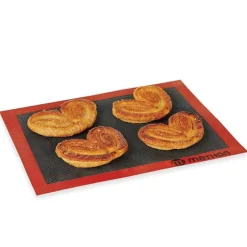 Lot plaque à pâtisserie perforée et tapis de cuisson perforé Mathon