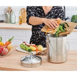 Lot seau à compost en inox 5 L et 4 filtres à charbon antiodeurs Mathon