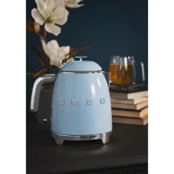 Mini bouilloire 0,8 L 1400 W KLF05PBEU bleu azur Smeg