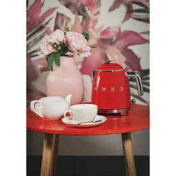 Mini bouilloire 0,8 L 1400 W KLF05RDEU rouge Smeg