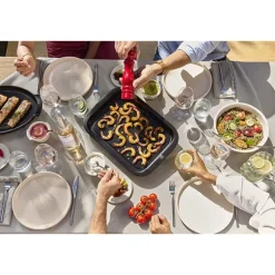 Plancha rectangulaire Grill To Table noir satin 43 cm Peugeot