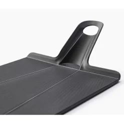 Planche à découper pliable Chop2pot Plus noire Joseph Joseph