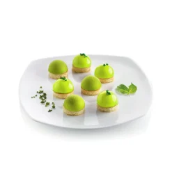 Plaque de 24 mini demi-sphères en silicone Silikomart
