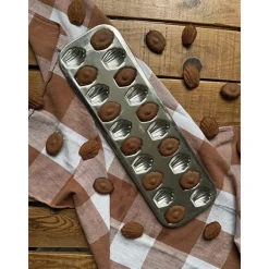 Plaque 20 madeleinettes en fer blanc Gobel