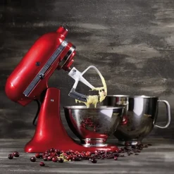 Robot artisan Rouge Empire 5KSM175PS avec accessoires supplémentaires Kitchenaid