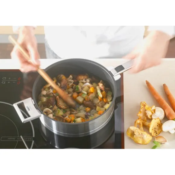Sauteuse inox antiadhérente Strate sans manche 24 cm Cristel