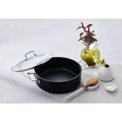 Sauteuse rondeau anti-adhérente Les Forgées 30 cm et couvercle en verre Le Creuset