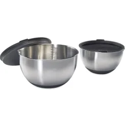 Set de 2 bols pâtissiers inox avec couvercle et base en silicone 20 et 24 cm Mathon