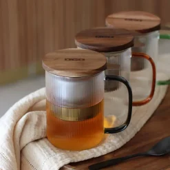 Tisanière mug Karl en verre borosilicate anse gris fumé 475 ml Ogo