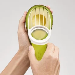 Ustensile pour avocat 3 en 1 GoAvocado Joseph Joseph